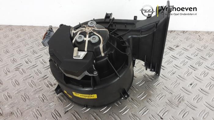 Kachel Ventilatiemotor van een Opel Vectra C 1.8 16V 2003