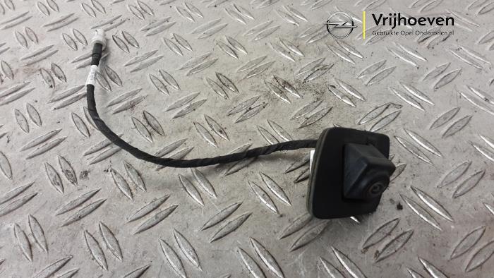 Backkamera från en Opel Astra K Sports Tourer 1.5 CDTi 122 12V 2019