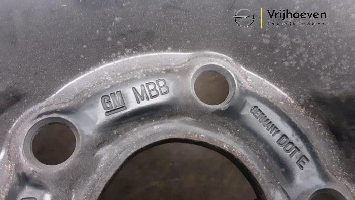 Jante d'un Opel Astra J (PC6/PD6/PE6/PF6) 1.3 CDTI 16V EcoFlex 2013