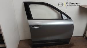 Używane Drzwi prawe przednie wersja 4-drzwiowa Opel Mokka 1.2 Turbo 12V Cena € 200,00 Procedura marży oferowane przez Autodemontage Vrijhoeven B.V.
