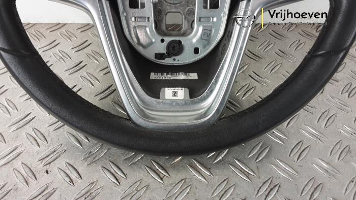 Ratt från en Opel Astra J Sports Tourer (PD8/PE8/PF8) 2.0 CDTI 16V 165 2015