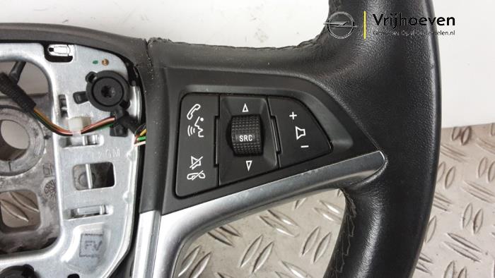 Ratt från en Opel Astra J Sports Tourer (PD8/PE8/PF8) 2.0 CDTI 16V 165 2015