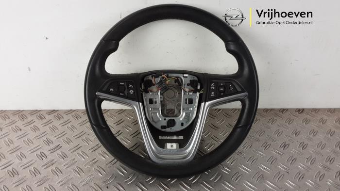 Ratt från en Opel Astra J Sports Tourer (PD8/PE8/PF8) 2.0 CDTI 16V 165 2015