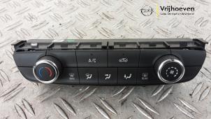 Gebruikte Kachel Bedieningspaneel Opel Crossland (X) 1.2 Turbo 12V Prijs € 50,00 Margeregeling aangeboden door Autodemontage Vrijhoeven B.V.