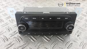 Gebruikte Radio module Opel Karl 1.0 12V Prijs € 100,00 Margeregeling aangeboden door Autodemontage Vrijhoeven B.V.