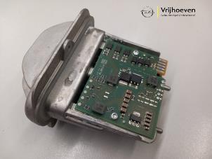 Begagnade LED-lampa Opel Astra K 1.5 CDTi 122 12V Pris € 90,00 Marginaltabell erbjuds av Autodemontage Vrijhoeven B.V.