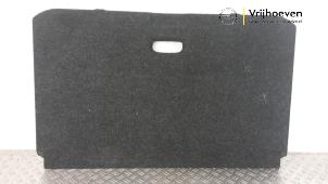 Gebruikte Vloerplaat bagageruimte Opel Corsa D 1.4 16V Twinport Prijs € 75,00 Margeregeling aangeboden door Autodemontage Vrijhoeven B.V.