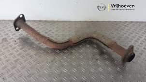 Usados Tubo delantero escape Opel Agila (B) 1.2 16V Precio € 15,00 Norma de margen ofrecido por Autodemontage Vrijhoeven B.V.