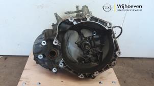 Begagnade Växellåda Opel Astra J Sports Tourer (PD8/PE8/PF8) 1.6 Turbo 16V Pris € 750,00 Marginaltabell erbjuds av Autodemontage Vrijhoeven B.V.