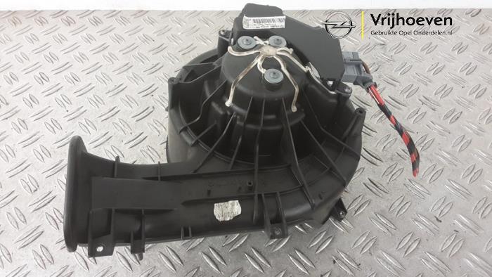 Kachel Ventilatiemotor van een Opel Vectra C 1.8 16V 2003