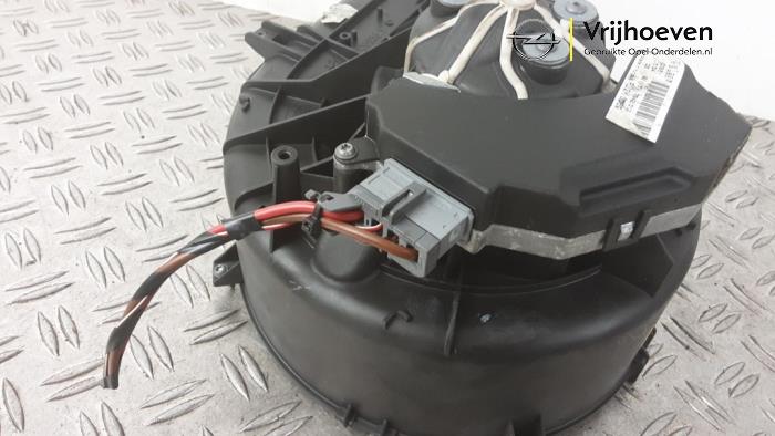 Kachel Ventilatiemotor van een Opel Vectra C 1.8 16V 2003