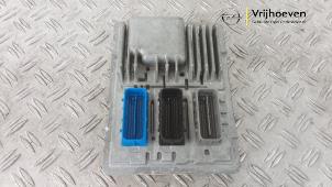 Używane Komputer sterowania silnika Opel Astra K 1.0 Turbo 12V Cena € 100,00 Procedura marży oferowane przez Autodemontage Vrijhoeven B.V.