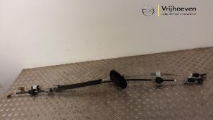 Gebruikte Schakelkabel Versnellingsbak Opel Astra K 1.4 Turbo 16V Prijs € 75,00 Margeregeling aangeboden door Autodemontage Vrijhoeven B.V.