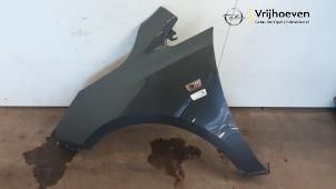 Gebruikte Scherm links-voor Opel Corsa E 1.4 16V Prijs € 225,00 Margeregeling aangeboden door Autodemontage Vrijhoeven B.V.