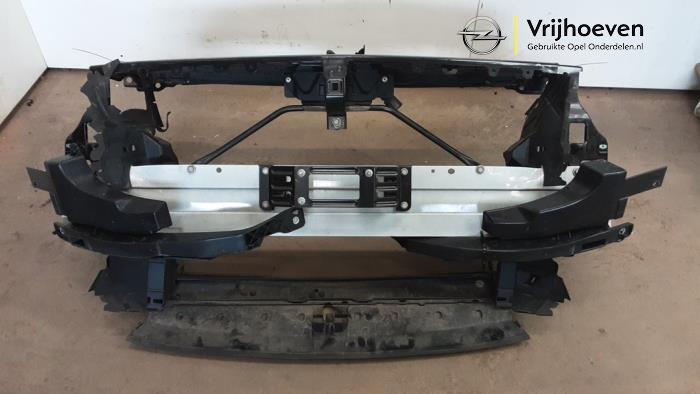 Front från en Opel Insignia Sports Tourer 2.0 GSi Turbo 16V 4x4 2017