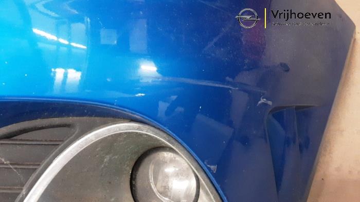 Voorbumper van een Opel Corsa D 1.6i OPC 16V Turbo 2008