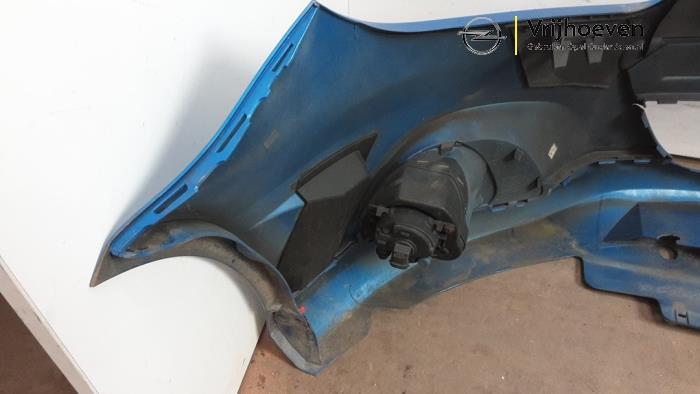 Voorbumper van een Opel Corsa D 1.6i OPC 16V Turbo 2008