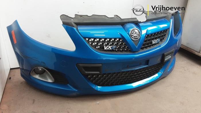 Voorbumper van een Opel Corsa D 1.6i OPC 16V Turbo 2008