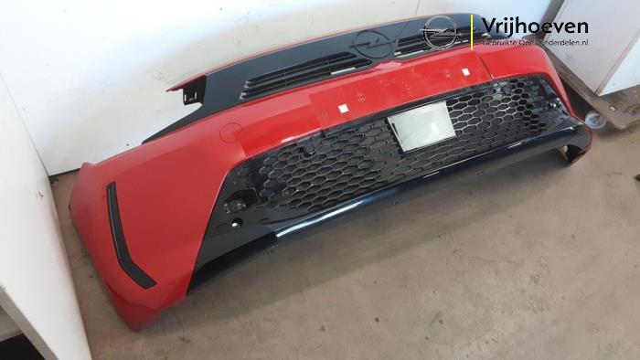 Voorbumper van een Opel Corsa F (UB/UH/UP) Electric, Corsa-e 50kWh 2024