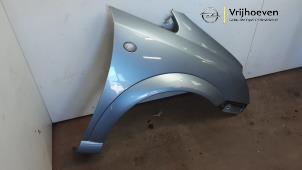 Gebruikte Spatbord rechts-voor Opel Meriva 1.6 16V Prijs € 50,00 Margeregeling aangeboden door Autodemontage Vrijhoeven B.V.