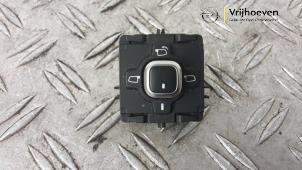 Gebruikte Spiegel Schakelaar Opel Astra L Sports Tourer (F4/FC/FN/FR) 1.2 Turbo 130 12V Prijs € 30,00 Inclusief btw aangeboden door Autodemontage Vrijhoeven B.V.