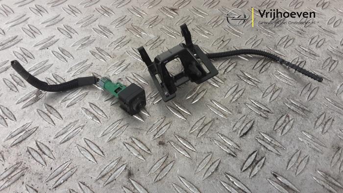 Backkamera från en Opel Astra L Sports Tourer (F4/FC/FN/FR) 1.2 Turbo 130 12V 2023
