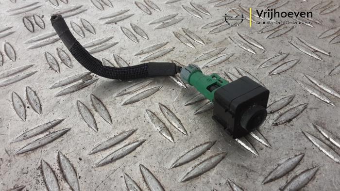 Backkamera från en Opel Astra L Sports Tourer (F4/FC/FN/FR) 1.2 Turbo 130 12V 2023