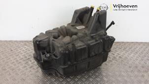 Gebruikte Tank adblue Opel Insignia Sports Tourer 2.0 CDTI 16V Prijs € 350,00 Margeregeling aangeboden door Autodemontage Vrijhoeven B.V.