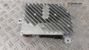 Gebruikte Radio versterker Opel Insignia Sports Tourer 2.0 CDTI 16V Prijs € 200,00 Margeregeling aangeboden door Autodemontage Vrijhoeven B.V.