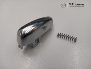 Nowe Dzwignia hamulca postojowego Opel Mokka/Mokka X 1.4 Turbo 16V 4x2 Cena € 60,00 Z VAT oferowane przez Autodemontage Vrijhoeven B.V.