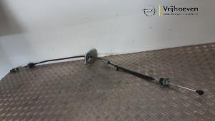 Gebruikte Schakelkabel Versnellingsbak Opel Insignia Sports Tourer 2.0 CDTI 16V Prijs € 125,00 Margeregeling aangeboden door Autodemontage Vrijhoeven B.V.