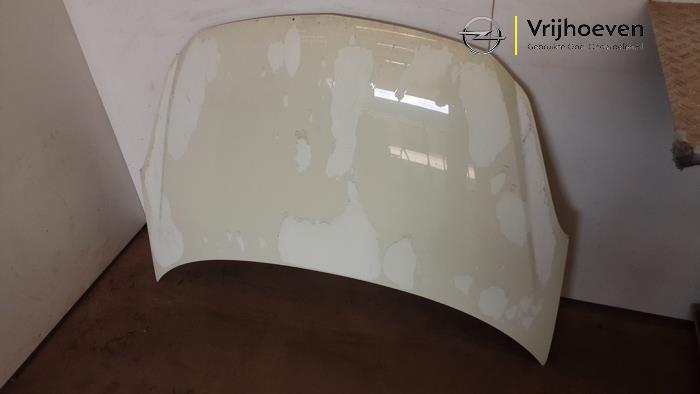 Motorhuv från en Opel Corsa D 1.4 16V Twinport 2011