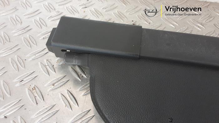 Dekzeil Bagageruimte van een Opel Astra J Sports Tourer (PD8/PE8/PF8) 1.6 Turbo 16V 2012