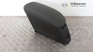 Begagnade Armstöd Opel Meriva 1.4 Turbo 16V ecoFLEX Pris € 50,00 Marginaltabell erbjuds av Autodemontage Vrijhoeven B.V.