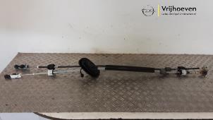Gebruikte Schakelkabel Versnellingsbak Opel Astra K Sports Tourer 1.4 Turbo 16V Prijs € 75,00 Margeregeling aangeboden door Autodemontage Vrijhoeven B.V.