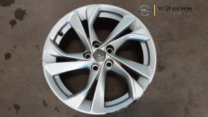 Gebruikte Velg Opel Astra K Sports Tourer 1.4 Turbo 16V Prijs € 65,00 Margeregeling aangeboden door Autodemontage Vrijhoeven B.V.
