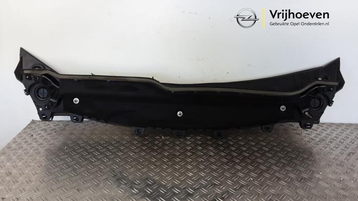 Paravan van een Opel Astra K Sports Tourer 1.0 Turbo 12V 2019