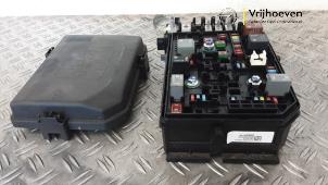Gebruikte Zekeringkast Opel Astra K Sports Tourer 1.0 Turbo 12V Prijs € 150,00 Margeregeling aangeboden door Autodemontage Vrijhoeven B.V.