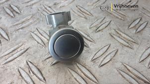 Begagnade Spak, baklucka Opel Tigra Twin Top 1.4 16V Pris € 100,00 Marginaltabell erbjuds av Autodemontage Vrijhoeven B.V.