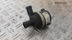 Używane Dodatkowa pompa wodna Opel Corsa D 1.3 CDTi 16V ecoFLEX Cena € 30,00 Procedura marży oferowane przez Autodemontage Vrijhoeven B.V.