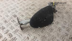 Begagnade Dörrfångare buss/transport vänster Opel Vivaro 1.6 CDTI BiTurbo 120 Pris € 30,00 Inklusive moms erbjuds av Autodemontage Vrijhoeven B.V.