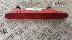 Gebruikte Extra Remlicht midden Opel Combo Cargo 1.5 CDTI 100 Prijs € 25,00 Inclusief btw aangeboden door Autodemontage Vrijhoeven B.V.