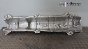 Gebruikte Hitteschild uitlaat Opel Corsa F (UB/UH/UP) 1.2 Turbo 12V 100 Prijs € 50,00 Inclusief btw aangeboden door Autodemontage Vrijhoeven B.V.