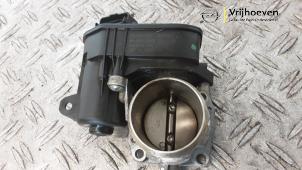 Gebruikte Gasklephuis Opel Crossland (X) 1.2 Turbo 12V Prijs € 40,00 Margeregeling aangeboden door Autodemontage Vrijhoeven B.V.