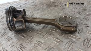 Begagnade Kolv Opel Crossland (X) 1.2 Turbo 12V Pris € 50,00 Marginaltabell erbjuds av Autodemontage Vrijhoeven B.V.