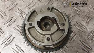 Gebruikte Nokkenas Tandwiel Opel Astra K Sports Tourer 1.4 Turbo 16V Prijs € 75,00 Margeregeling aangeboden door Autodemontage Vrijhoeven B.V.