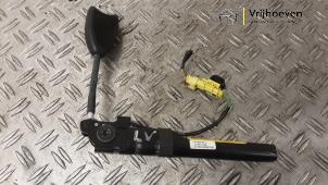 Begagnade Bältessträckare, vänster Opel Adam 1.0 Ecotec 12V SIDI Turbo Pris € 135,00 Marginaltabell erbjuds av Autodemontage Vrijhoeven B.V.