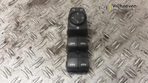 Gebruikte Combischakelaar ramen Opel Insignia Grand Sport 1.5 Turbo 16V 140 Prijs € 75,00 Margeregeling aangeboden door Autodemontage Vrijhoeven B.V.