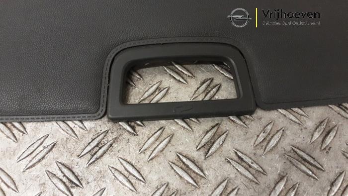 Dekzeil Bagageruimte van een Opel Astra H SW (L35) 1.6 16V Twinport 2005