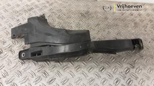 Gebruikte Bumpersteun rechts-voor Opel Insignia Grand Sport 1.5 Turbo 16V 140 Prijs € 20,00 Margeregeling aangeboden door Autodemontage Vrijhoeven B.V.